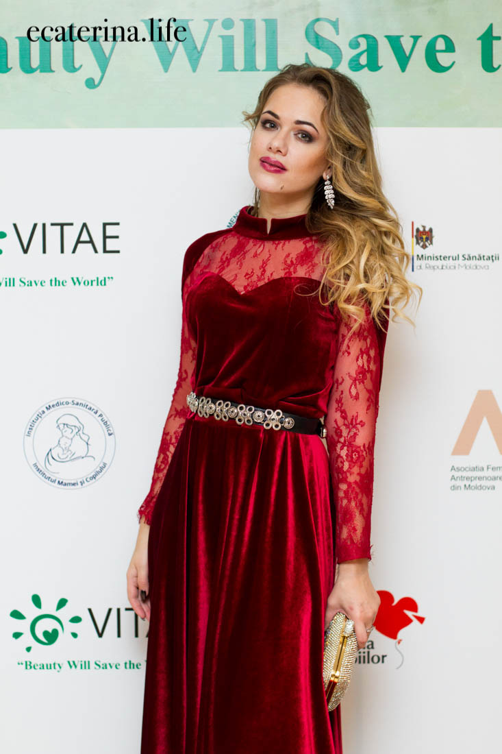 Екатерина Карачковская на благотворительном вечере „Beauty will save the world”