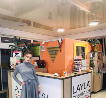 Прямой эфир с роскошного магазина косметики Laylacosmetics