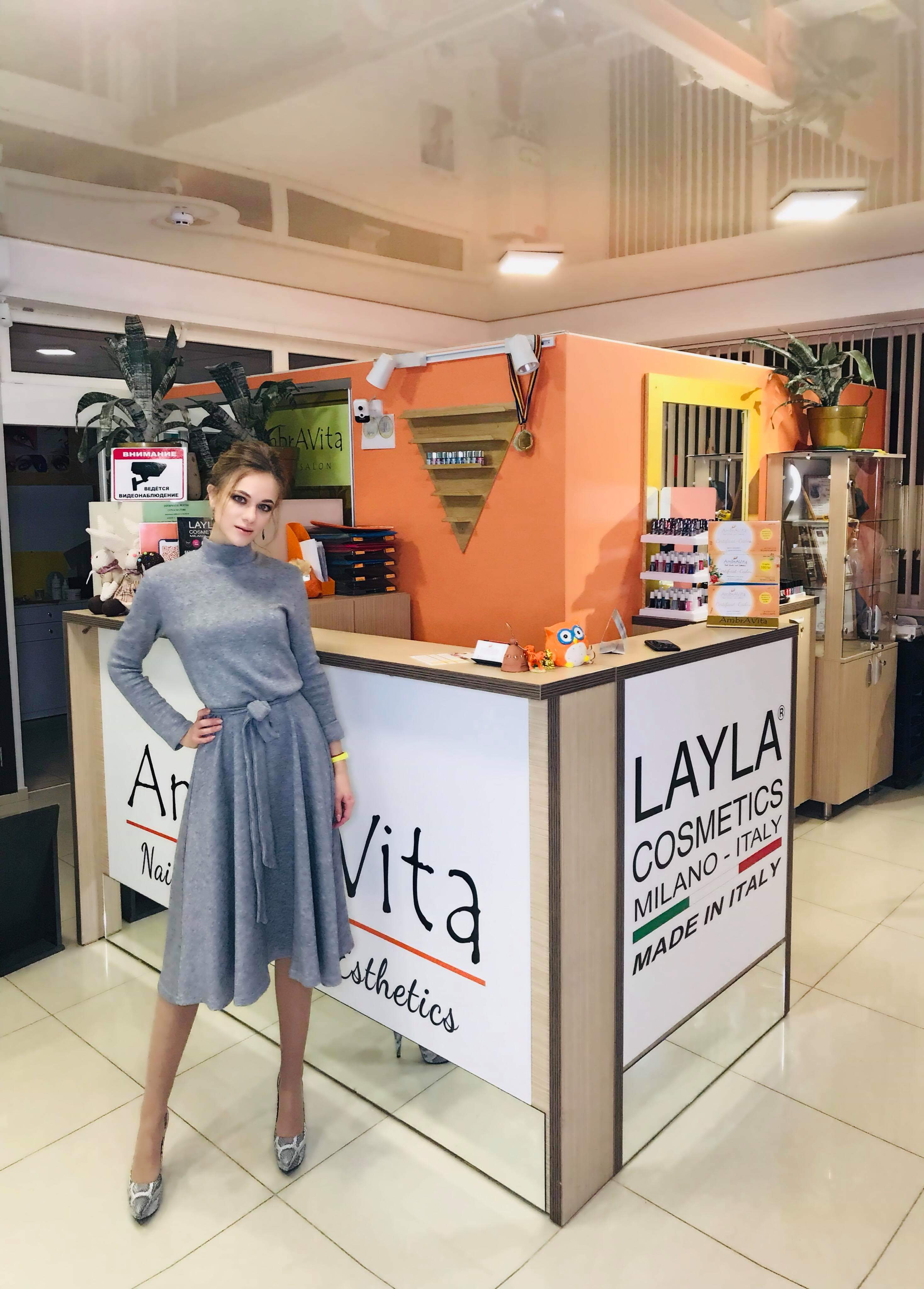 Прямой эфир с роскошного магазина косметики Laylacosmetics